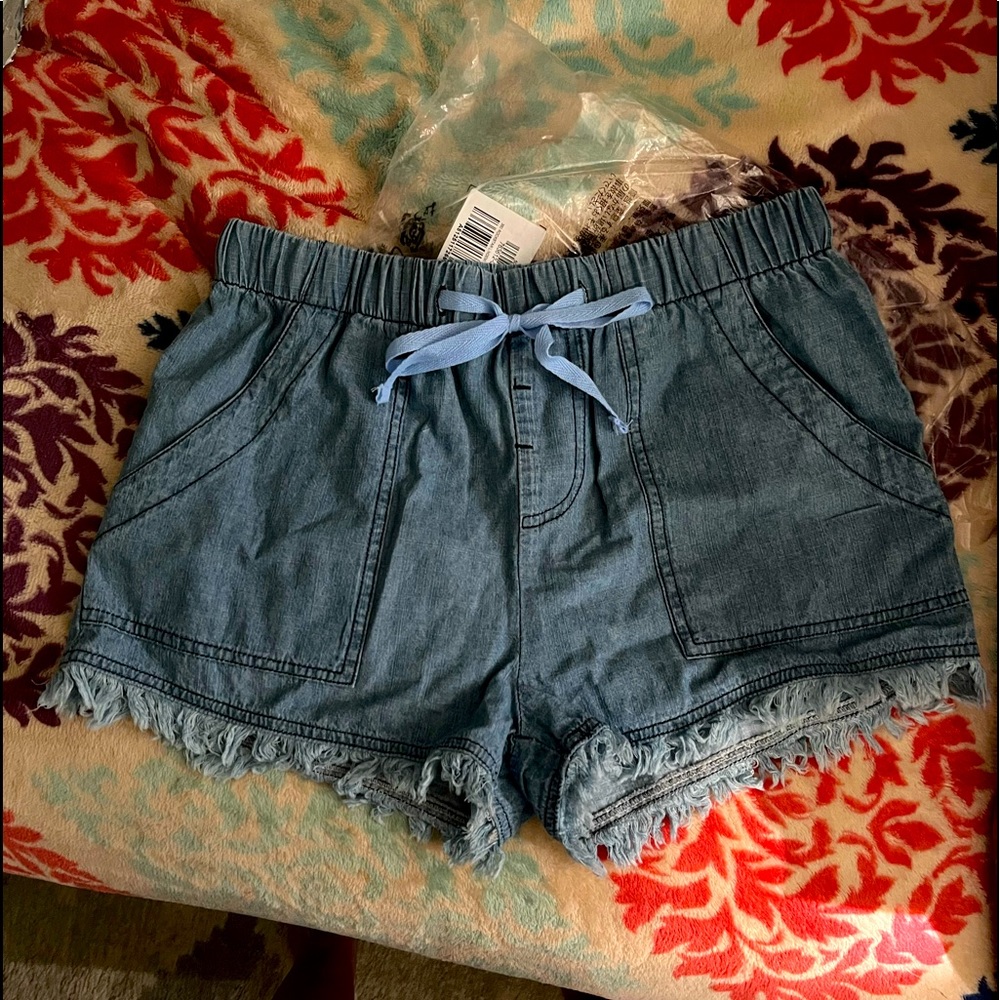 Denim shorts with drawstring
